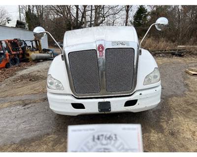 2014 Kenworth T680 Hood, Part # L29-6135-10000