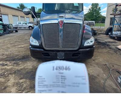 2016 Kenworth T680 Paccar Hood OEM L29-6149-10000