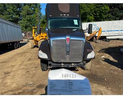 Used Paccar L29-6149-10000 OEM Hood for 2016 Kenworth T680