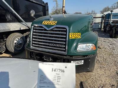 2018 Mack CXU612 Hood OEM 82716357