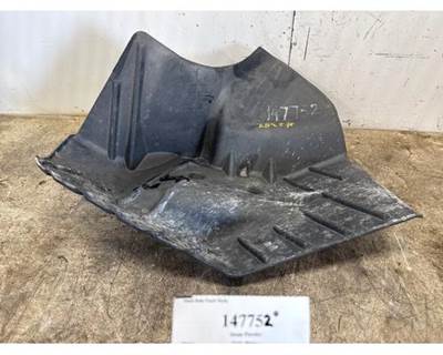 Mack 6QS5487MRH Inner Fender for a Mack CXU612