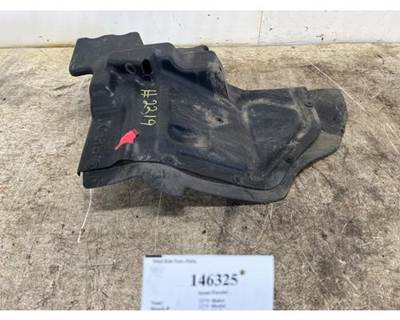 Paccar R52-6060 Left Inner Fender for a Peterbilt 579