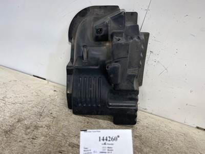 Paccar T680 Right Inner Fender for a Kenworth T680