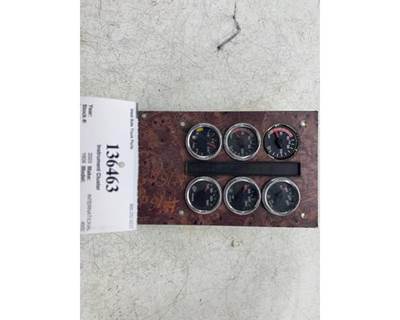 International 3553165C91 Instrument Panel Cluster for a International 4900