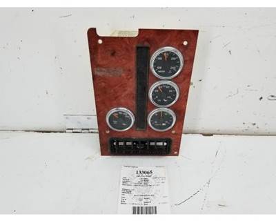 International 3571296C1 Instrument Panel Cluster for a International 9200I
