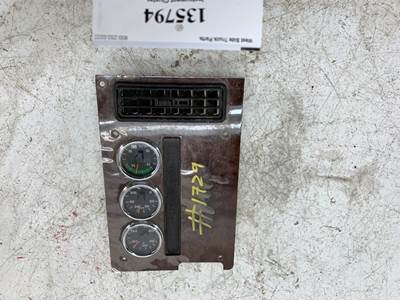 International 3592615C91 Instrument Panel Cluster for a International 9200I