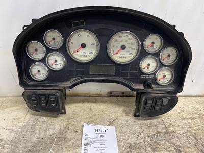 International 3868196C93 Instrument Panel Cluster for a International Prostar