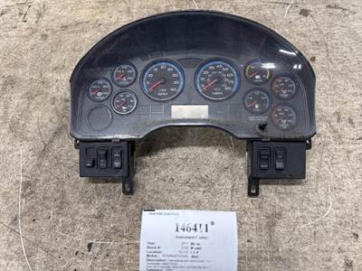 International 3868370C91 Instrument Panel Cluster for a International DuraStar 4300