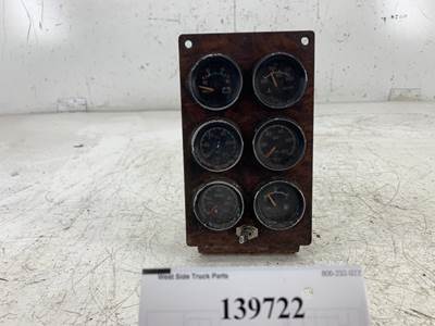 Kenworth K176-8486-6 Instrument Panel Cluster for a Kenworth T300
