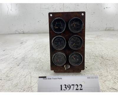Kenworth K176-8486-6 Instrument Panel Cluster for a Kenworth T300