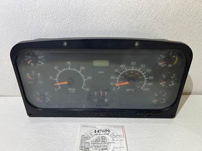 Kenworth Q43-1097-1-202 Instrument Panel Cluster for a Kenworth T2000