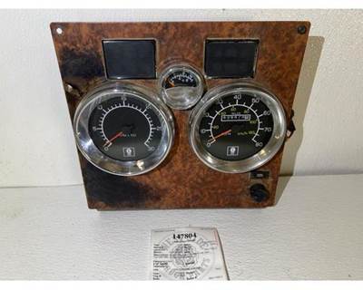 Kenworth S64-1065-5 Instrument Panel Cluster for a Kenworth T800