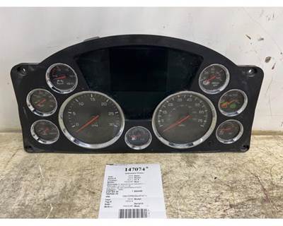 Paccar Instrument Panel Cluster for a Kenworth T680