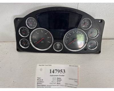 Paccar Instrument Panel Cluster for a Kenworth T680