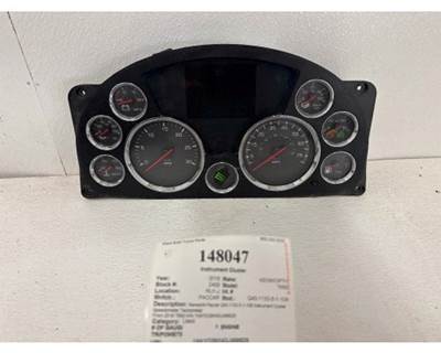 Paccar Instrument Panel Cluster for a Kenworth T680