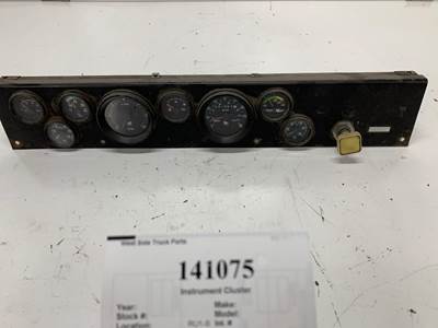 Mack MR688S Instrument Panel Cluster