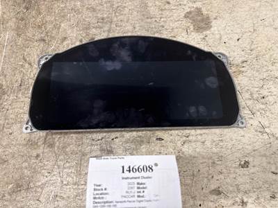 Paccar Q43-1200-100-100 Instrument Panel Cluster for a Kenworth T880