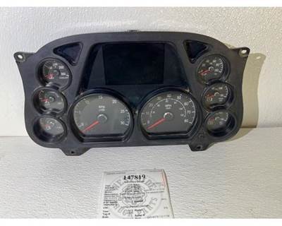 Paccar Q43-6079-1-2-111B Instrument Panel Cluster for a Peterbilt 579
