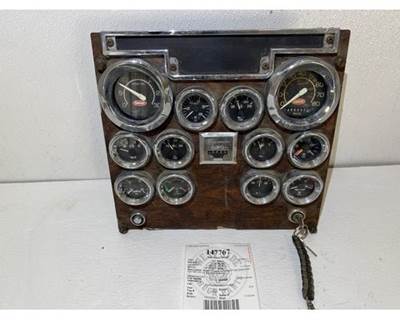 Peterbilt 17-03244 Instrument Panel Cluster for a Peterbilt 379