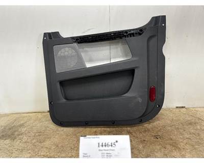Freightliner A18-71390-007 Right Interior Door Panel for a Freightliner CASCADIA 125BBC