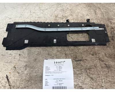 Paccar R25-6067 Left Interior Door Panel for a Peterbilt 389