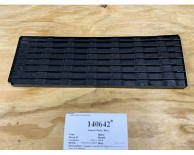 Freightliner Cascadia Sleeper Bunk Storage Divider Panel, Right, Part # 18-61484-001