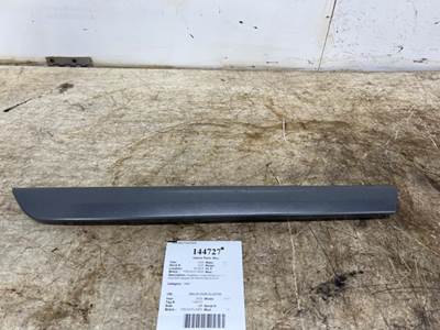 Freightliner 18-68732-000 Left Interior Part for a Freightliner CASCADIA 126
