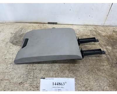 2019 Freightliner Cascadia 126 Right Closet Lid, Part # 18-68889-000