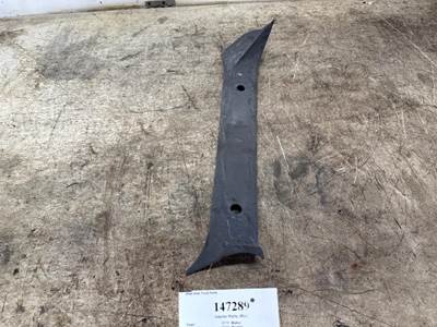 Mack 28QS5180M Interior Part for a Mack CXU613