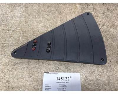2016 Mack CXU612 Upper Dash Fuse Box Cover, Part # 82750871