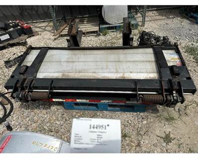 Waltco HLF-30 Liftgate, 3000 Capacity