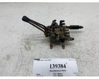 2006 Volvo VHD 3 Spool Hydraulic Mobile Directional Control Valve