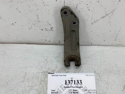 Freightliner 05-30581-001 Right Radiator Core Support for a Freightliner CASCADIA