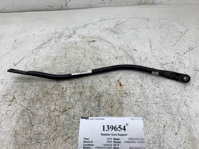 Freightliner A05-30685-000 Right Radiator Core Support for a Freightliner CASCADIA 125BBC