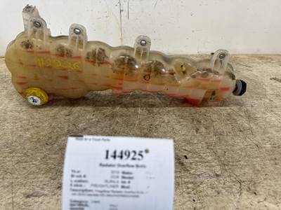 Freightliner A05-32836-000 Radiator Overflow Bottle / Surge Tank for a Freightliner CASCADIA 126