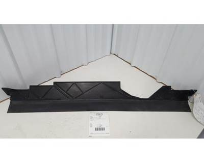 Volvo 20476778 Radiator Shroud