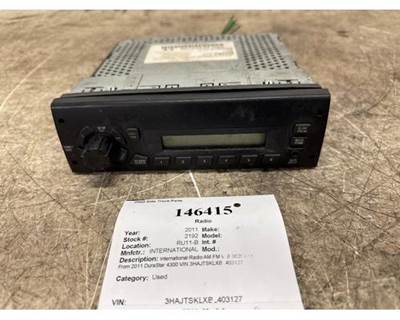 International 3825122C1 Radio for a International DuraStar 4300