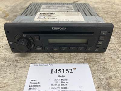 Paccar Q28-6012-005 Radio for a Kenworth T270