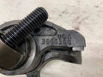 Cummins 3066299 Rocker Arm for a Western Star TR 4900 EX