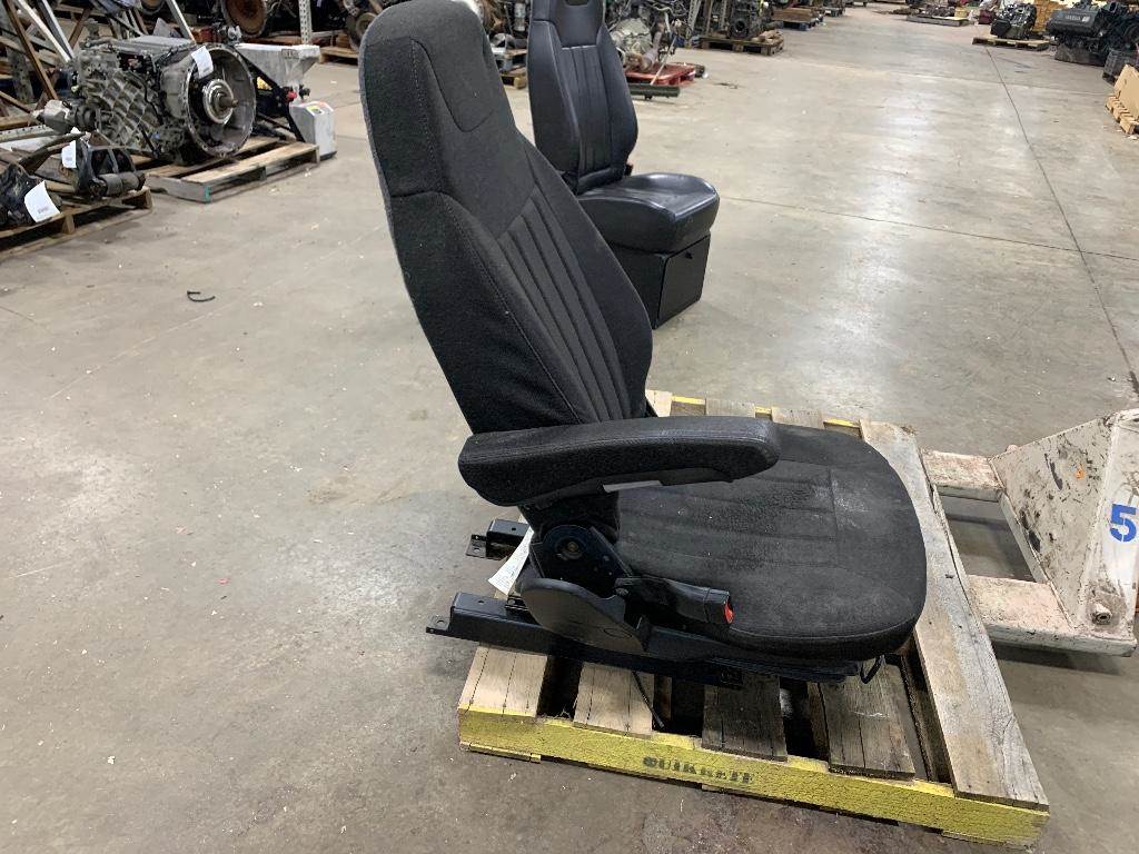 2018 Peterbilt 579 Left Seat For Sale Owensboro, KY West Side Truck Parts