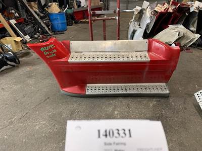 Freightliner 22-61126-000 Left Fairing for a Freightliner CASCADIA 125BBC