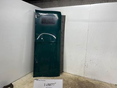 Mack Pinnacle CXU612 Right Fairing for a Mack CXU612