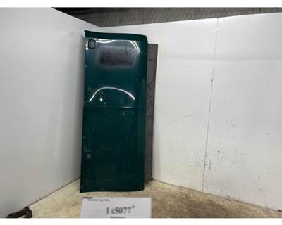 Mack Pinnacle CXU612 Right Fairing for a Mack CXU612