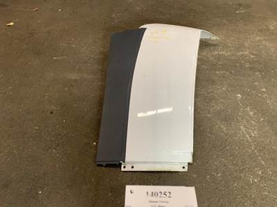 Volvo VNL Right Sleeper Fairing