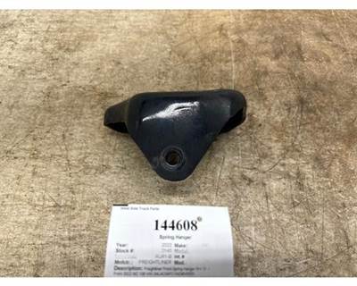 Freightliner 16-18289-001 Right Spring Hanger for a Freightliner M2 106