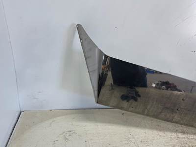 Paccar 18-03016 Sun Visor for a Peterbilt 389