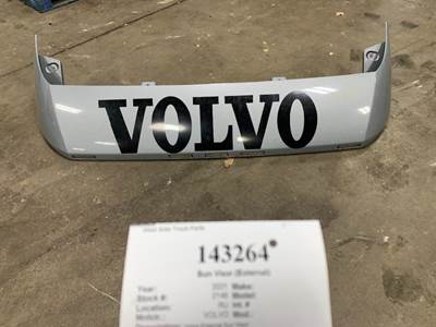 Volvo VNL 760 Sun Visor for a Volvo VNL