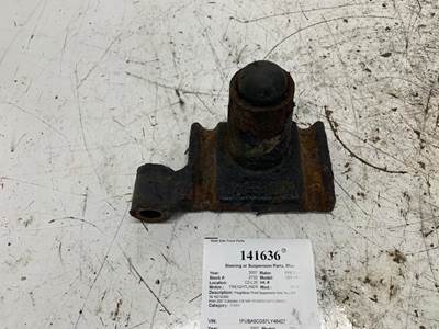 Freightliner 16-15214-000 Right Suspension Parts for a Freightliner COLUMBIA 120