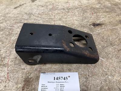 Mack 8071869 Suspension Parts for a Mack CXN613