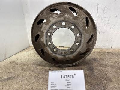 Freightliner Aluminum Directional Wheel 24.5 X 8.25 Hub Pilot